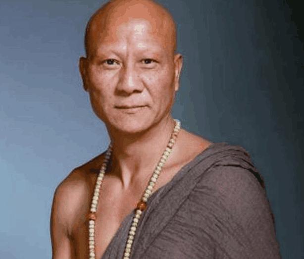 第一位,计春华,代表作《狼牙英雄》《铁道游击队第一部》《少林寺》