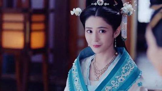 侄女不但当了皇后,而且还当了女主太后,而姑姑却只是一个妃子