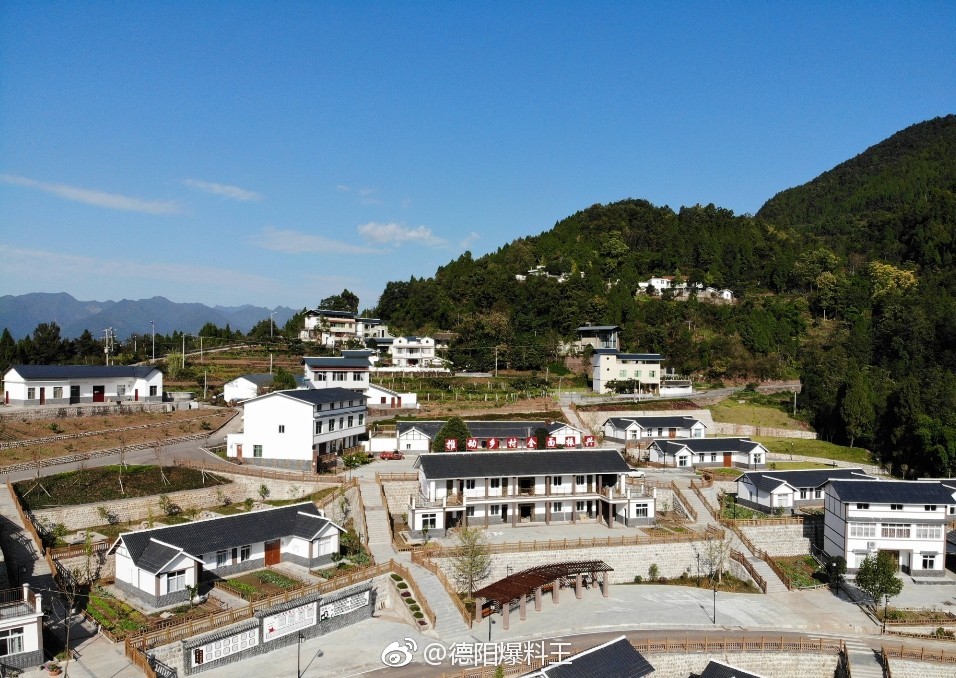 6/ 92018年,旺苍县东河现代农业示范园建设基本成型,在建设中,围绕"