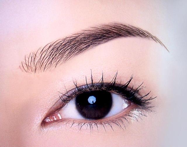 如何让眉毛变浓纹眉和绣眉有何区别