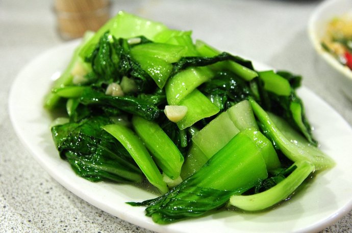 掌握炒青菜的3个窍门,叶子翠绿不发黄口感超好,邻居都来学着做