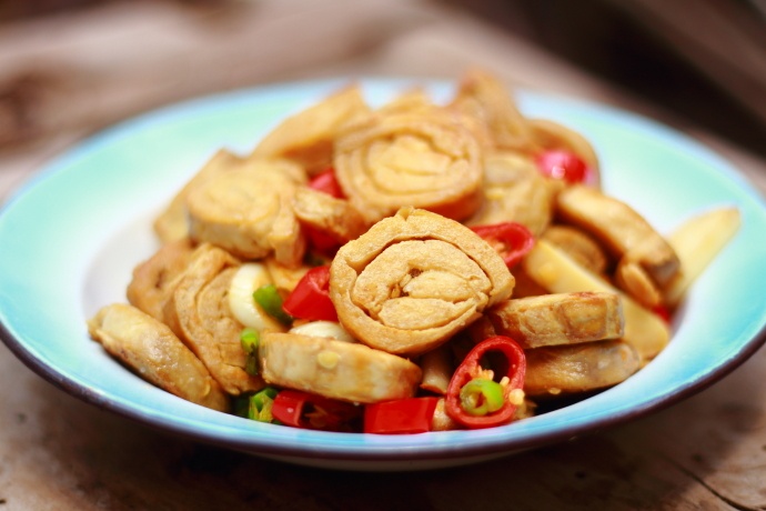 越吃越香的臭千张,开胃又下饭,吃起来就停不住嘴,千万不容错过