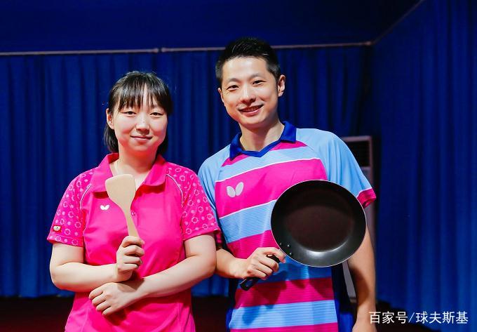 王皓两任国乒前女友:初恋被开除与乒乓冠军结婚,另一位嫁煤老板