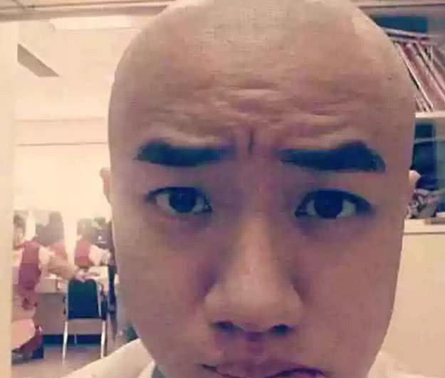 跑男兄弟团成员丑照曝光考验真颜值的时刻到了