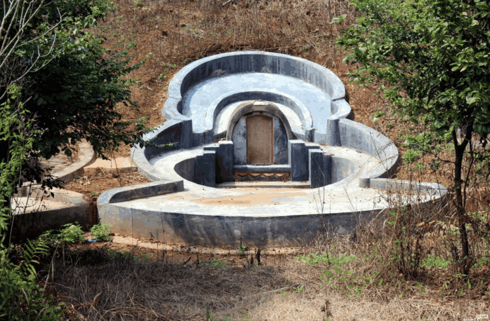 俗语坟后山出头家败人丁绝真的有道理吗