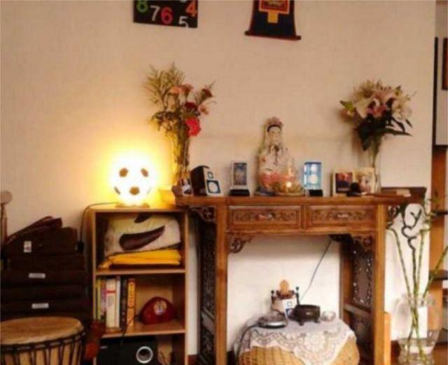 在家供奉佛菩萨,这四点要注意,否则还不如不供奉