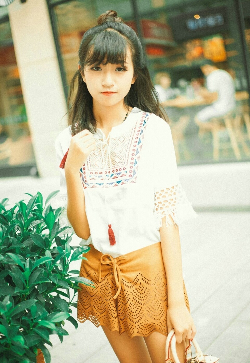 可爱萌妹子街头娇小玲珑迷人写真集 @微相册 @微博摄影