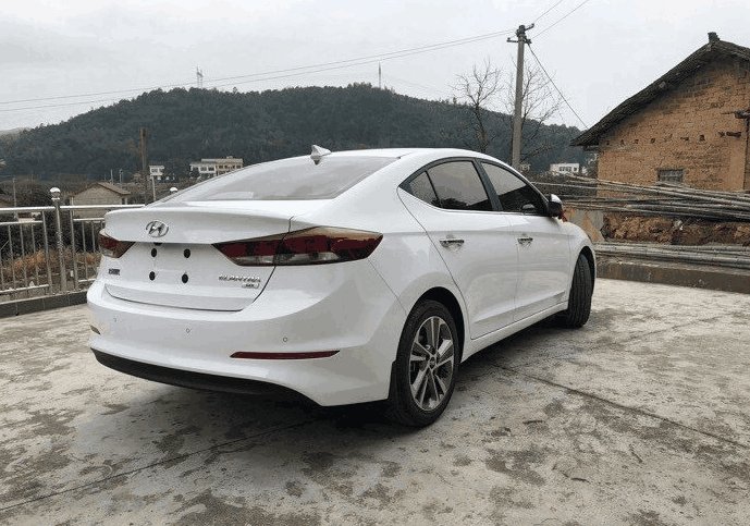 小伙子新提2018款现代领动, 行驶2000多公里表示有很多话要说