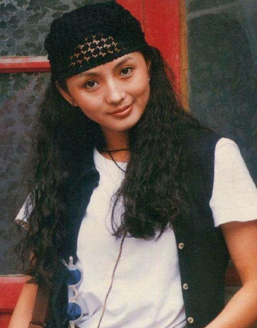 她是,还珠格格,里最美的香妃,25岁车祸身亡,男友至今单身|香妃|朱宏嘉