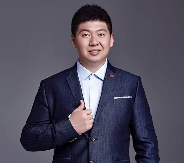 我眼中的车评人第三集之“闫胖子”闫闯-新浪汽车