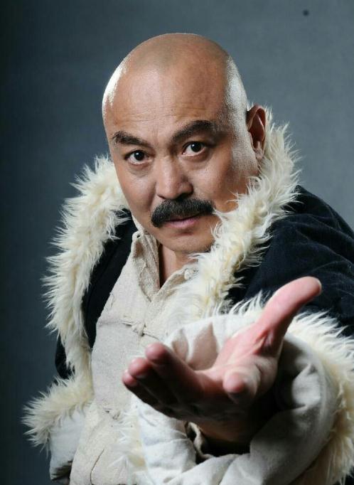 他是康熙王朝里的第一汉臣康熙曾为其守夜如今成这般模样