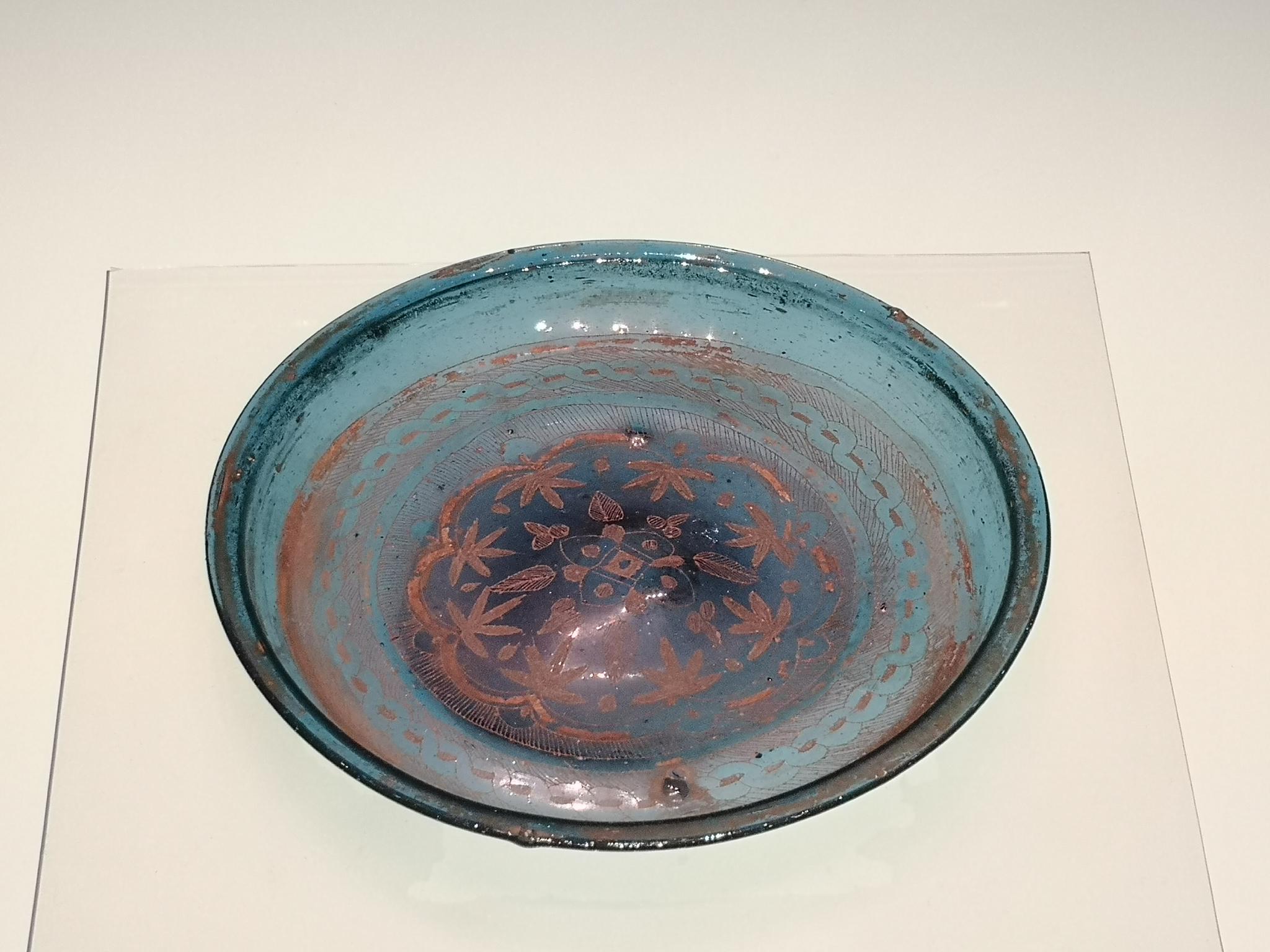 法门寺地宫出土的唐代玻璃器|法门寺地宫|琉璃|器物_新浪新闻