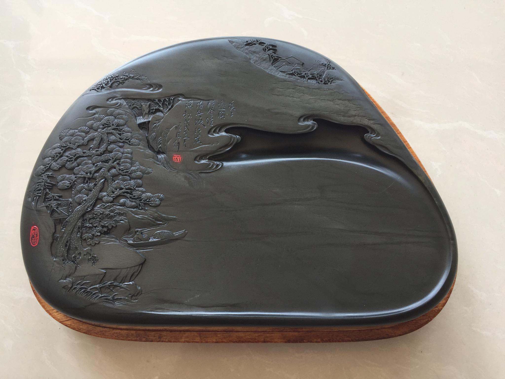 又有一块石头"成精"了!精品歙砚,汪顺清作品.画面右上角