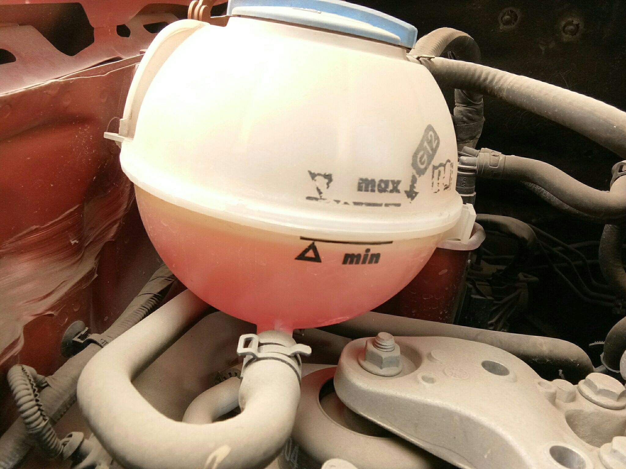 汽车防冻液为什么会有那么多颜色?