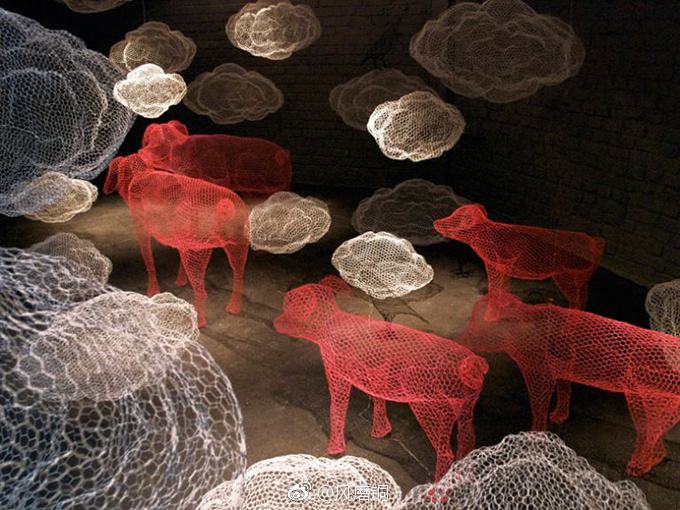 轻盈和失重|失重|铁丝网|雕塑_新浪新闻