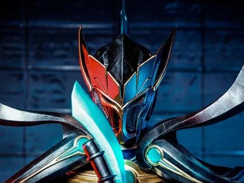 王者荣耀铠曙光守护者cos 吹爆大佬这身装备!