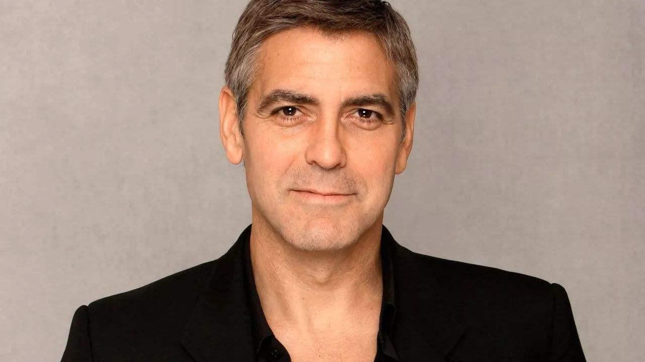 乔治·克鲁尼车祸画面曝光 抛飞空中数米急速坠落