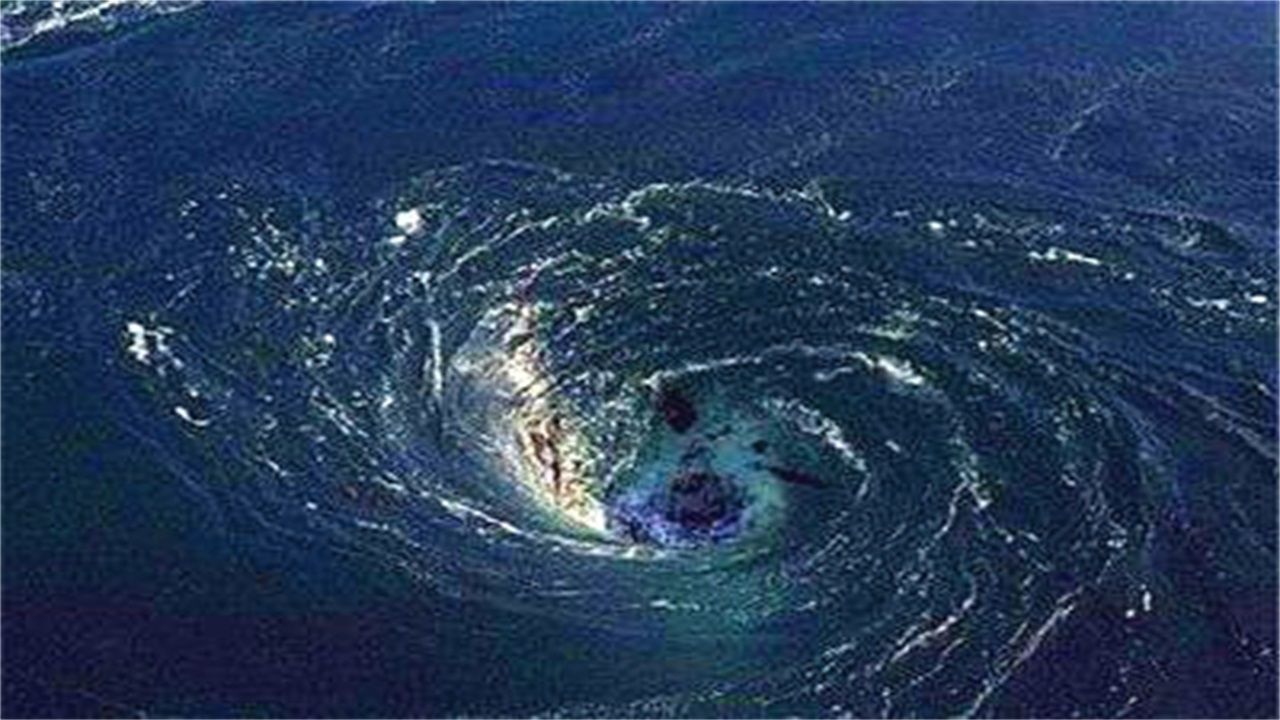 世界最神秘无底洞每天吞噬3万吨海水难道它直通地心