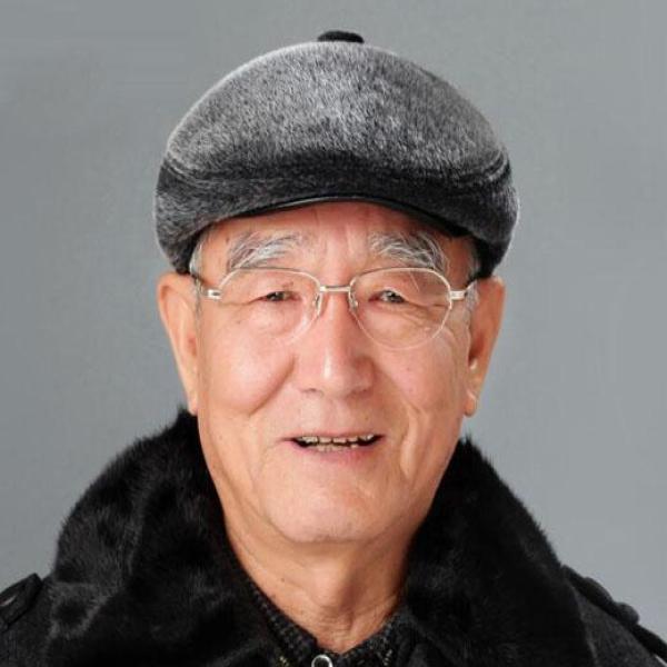 今年流行一种男帽叫老头帽款款专为70男人设计保暖不冻耳