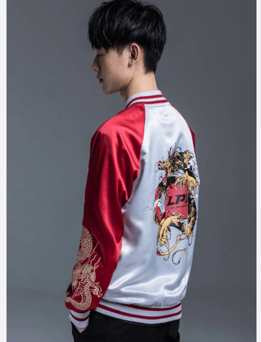 rng安全到达柏林, 手举国旗身穿巨龙: 征服欧洲势在必行!