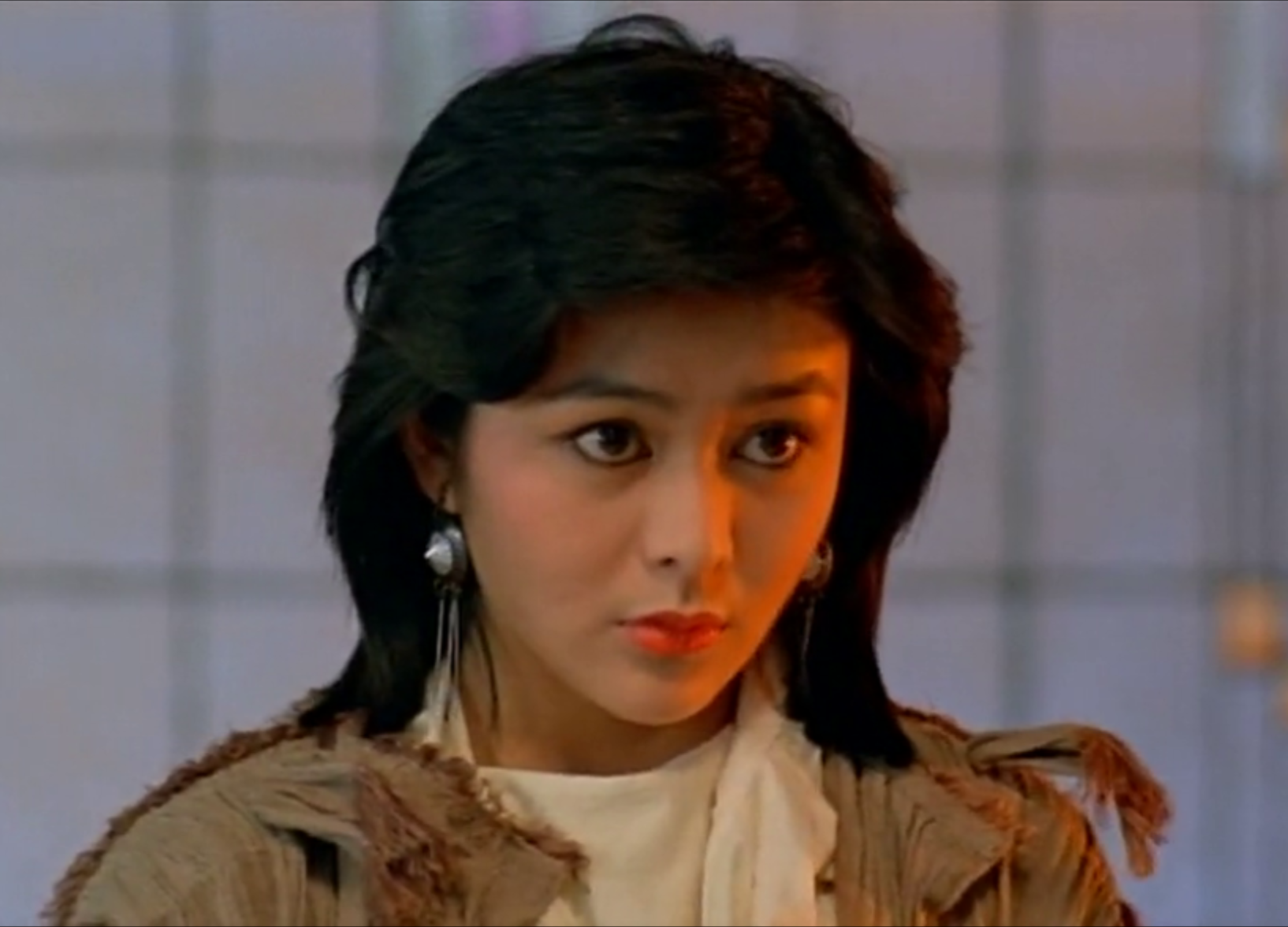 关之琳在这部电影中的形象美艳清秀,喜欢她吗?