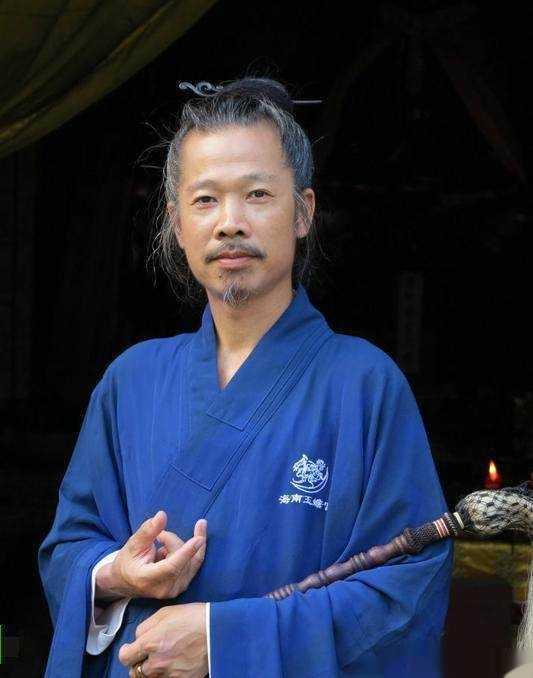 都是修行者,为什么道士比和尚瘦那么多?