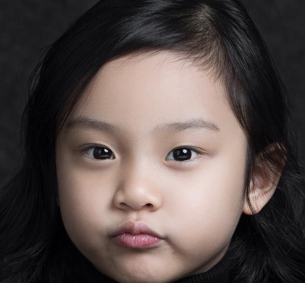 5岁的甜馨真是可爱