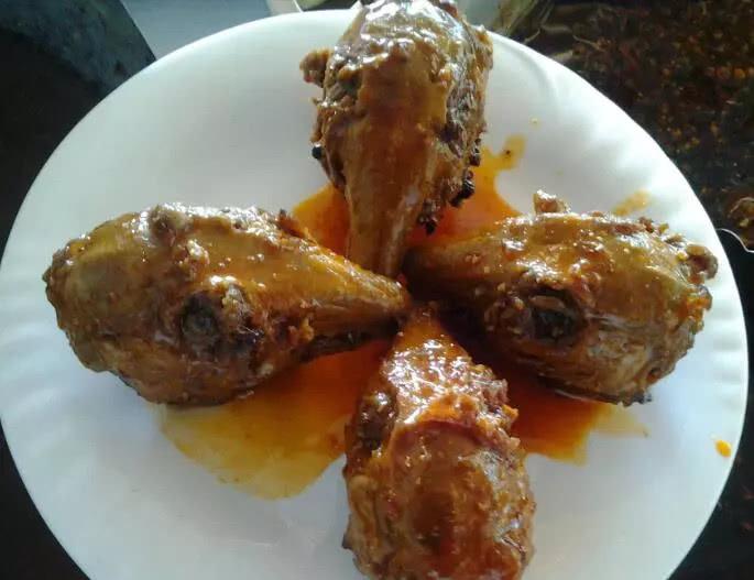 成都美食推荐之双流麻辣兔头,五香麻辣现卤现捞排队两小时都值!