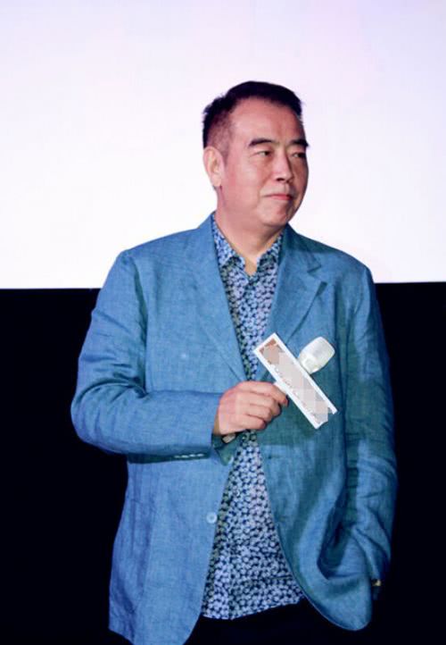 她一脚踹了陈导演前妻近照曝光背景强大到不像话