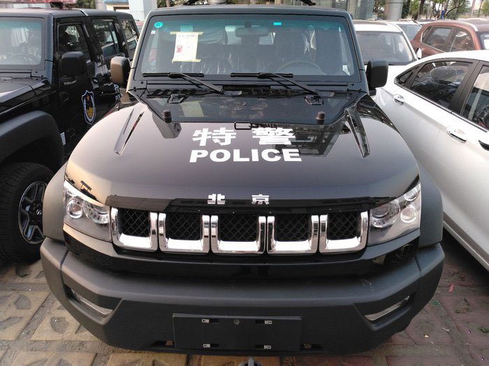 北汽bj40被采购当警车,简直帅到窒息,堪称北汽最帅suv
