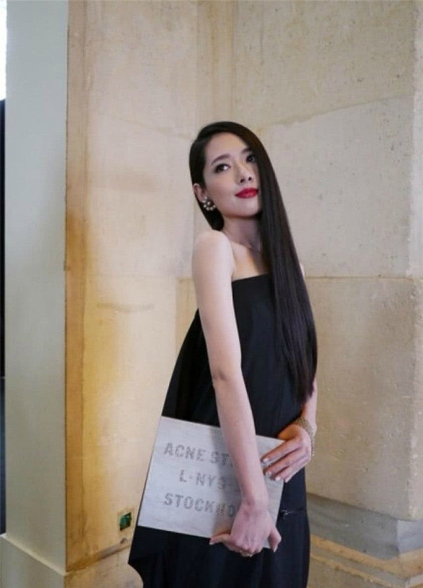 郭碧婷的时尚迷人照,图二妩媚迷人,第三张女神范十足