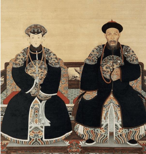 满清八旗贵族,这两个姓氏最显赫,半数皇后都出自这个家族