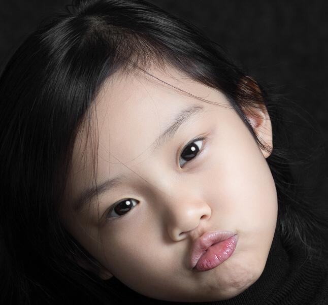 5岁的甜馨真是可爱