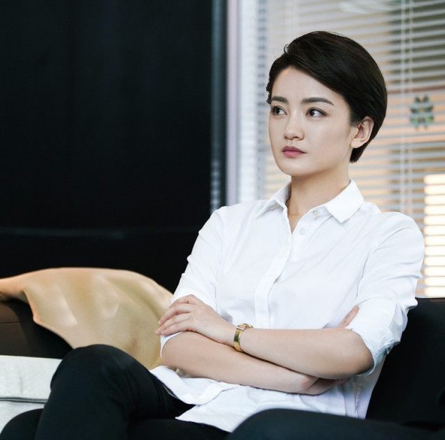 她是《猎场》精神病患者,现实低调嫁好声音总裁,优雅柔弱让人怜