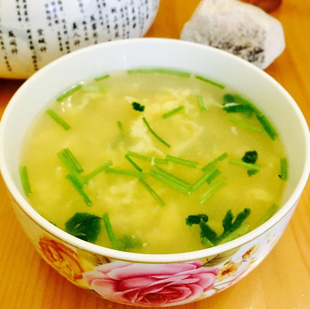 只需10钟就能做出一碗鲜美的汤食皮皮虾肉蛋花汤的家常做法
