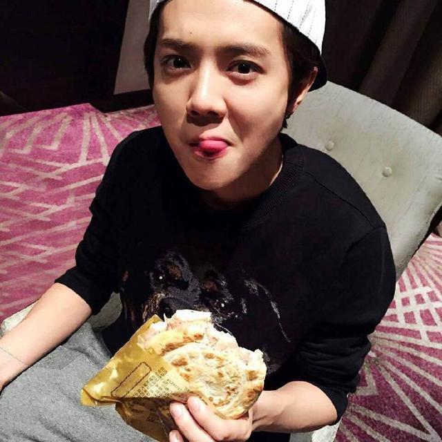 盘点特能吃的明星,吃饭时各种奇葩,网友:真下饭|特能|奇葩|吃饭_新浪