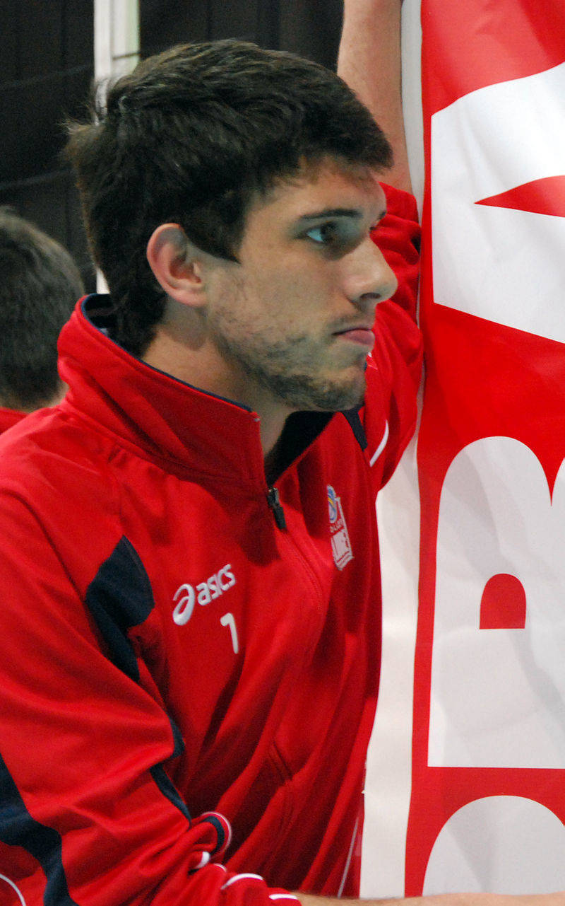 上海男排外援孔蒂转会巴超联赛,新赛季上海怎么办?