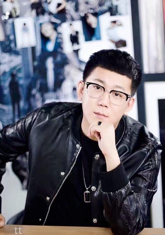 带你见识不一样的网红主播韩亚乐