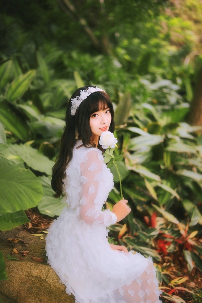 光雾森林清纯娇嫩白衣美女清新浪漫甜美俏皮唯美写真集 @微