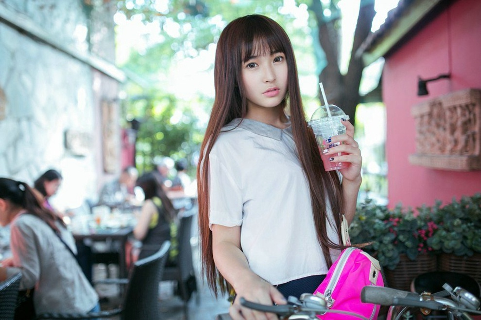 清纯校花张楚aimee户外阳光甜美俏皮写真