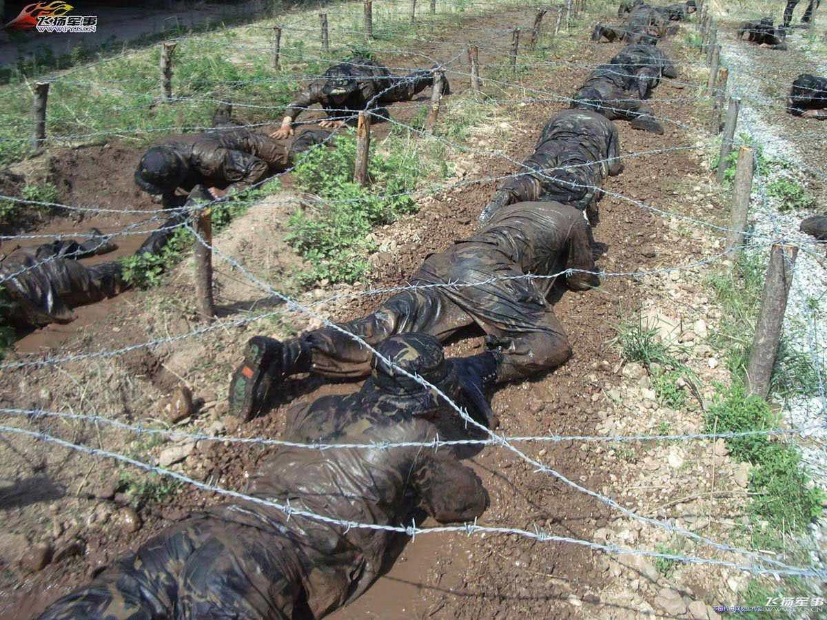 解放军特种兵虐俘训练残酷度爆表