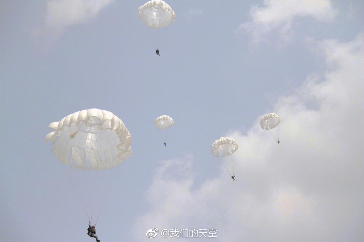 战乱纷飞的峥嵘岁月里,奋勇杀敌是他们价值最好的体现|战乱|和平年代|写照_新浪新闻