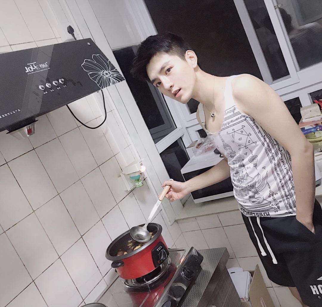 长得帅会做饭的男生加一百分