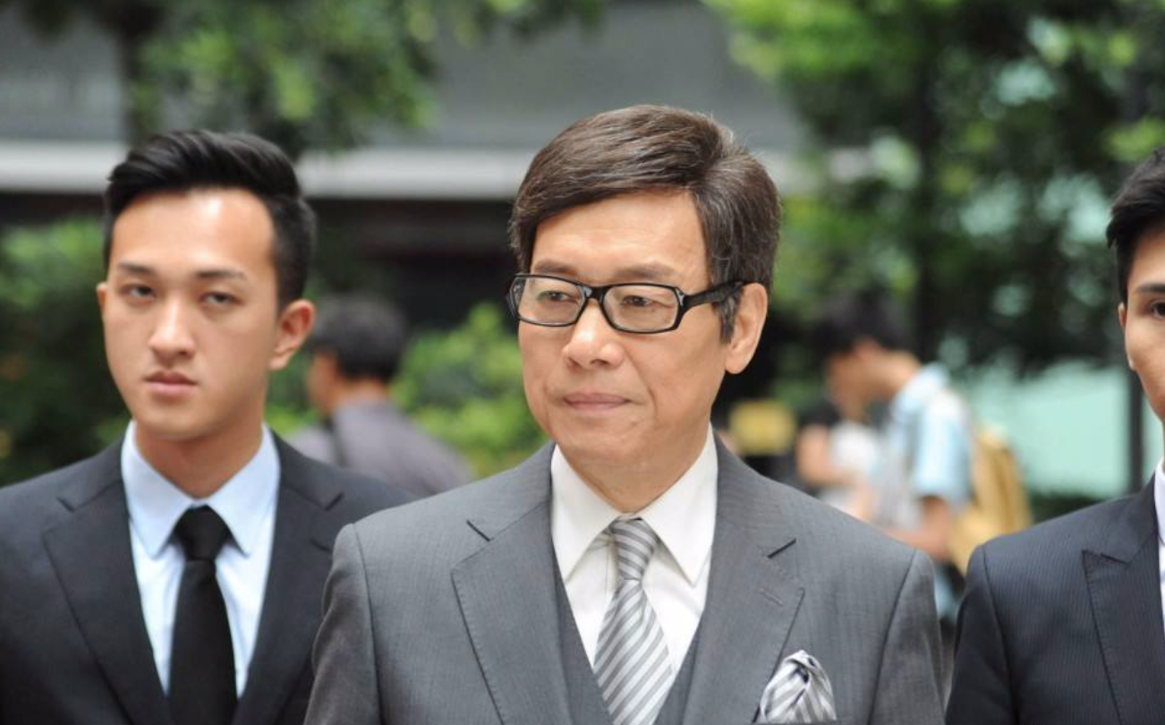 《珠光宝气》十周年,可那个无比宠爱康雅思的"贺峰"却离开了