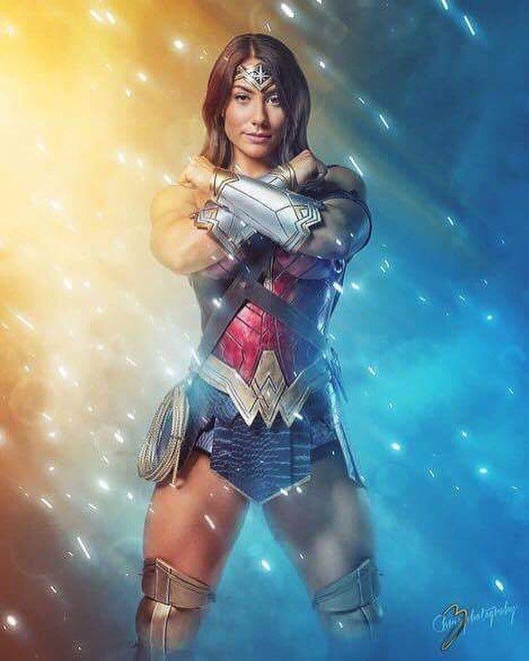 真正亚马逊女战士神奇女侠的盖尔加朵