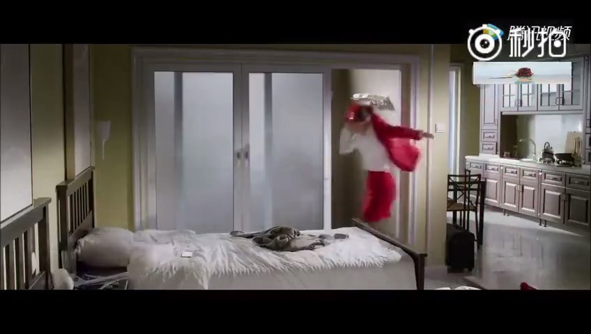 关晓彤代言全系列-苏菲裸感S广告片