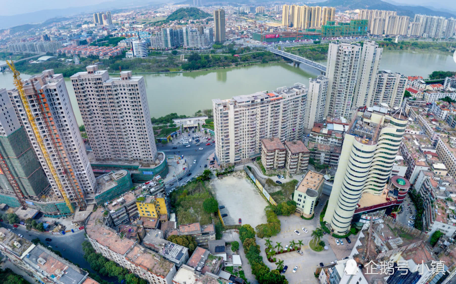 空中鸟瞰福建省南安市市区