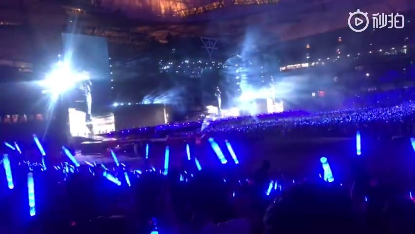 华晨宇给自己取英文名, 每个都简单可每个都搞