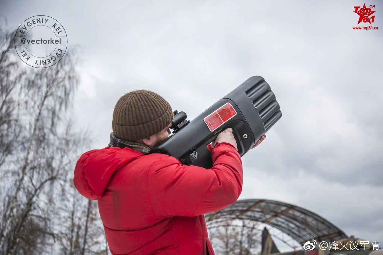 外形科幻的俄罗斯量产型stupor电磁干扰枪专打无人机