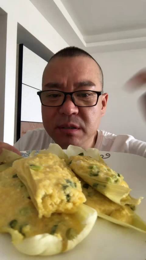 长春大哥: 苞米饽饽吃过没